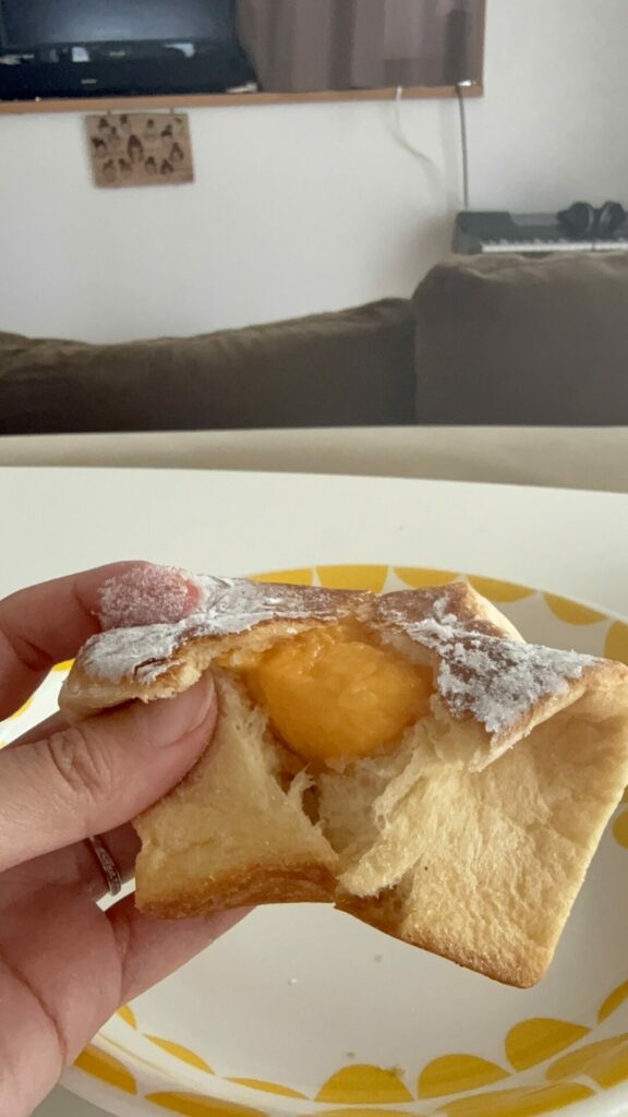 鹿児島南洲パン【プチパリ】の四角チーズ