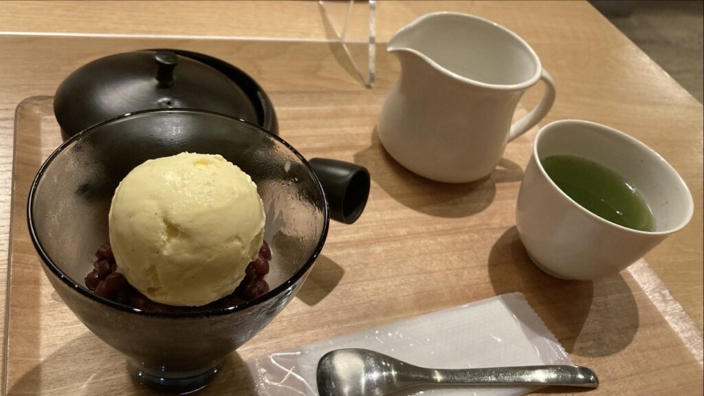 すすむ屋茶店