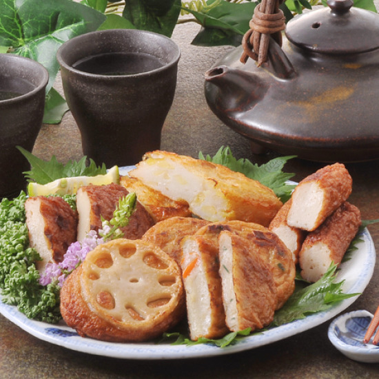 「鹿児島・枕崎の魚の旨味を閉じ込めた古来さつま揚げ、真空パックで手軽
に本場の香ばしさを楽しめる、ギフト対応の通販セット」